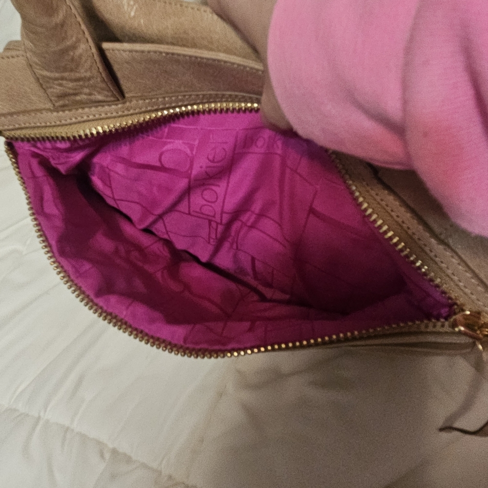 Handbag - Picture 3 of 4